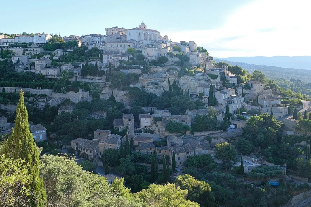 Gordes, Roussillon ou Lourmarin : quel village du Luberon pour un premier week-end ?