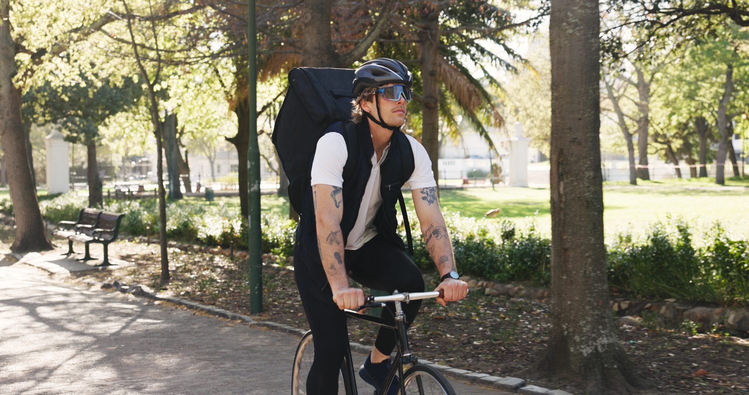 Sac vélo : choisir la bonne sacoche pour rouler léger